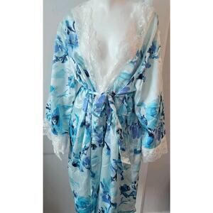 Amoureuse Robe Lingerie Sleepwear Sz. 1X Blue Floral Lace Trim Feminine Sexy